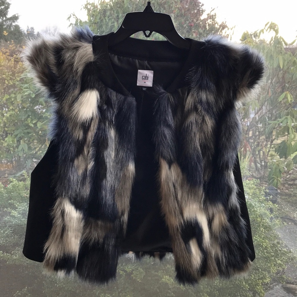 Frosty Vest -cabi NWOT